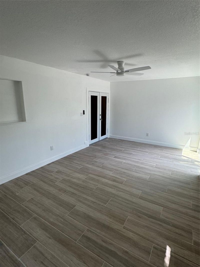 8201 Riverside Drive Ne, Saint Petersburg, FL 33702 Photo