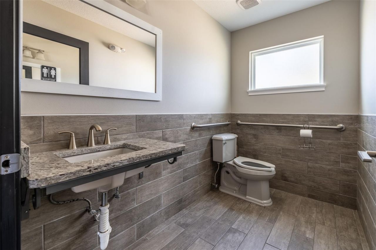 7265 SW Highway 200, Ocala, FL 34476 Photo