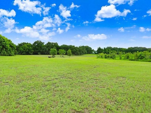 37352 Â½ TRILBY ROAD , DADE CITY, FL 33523