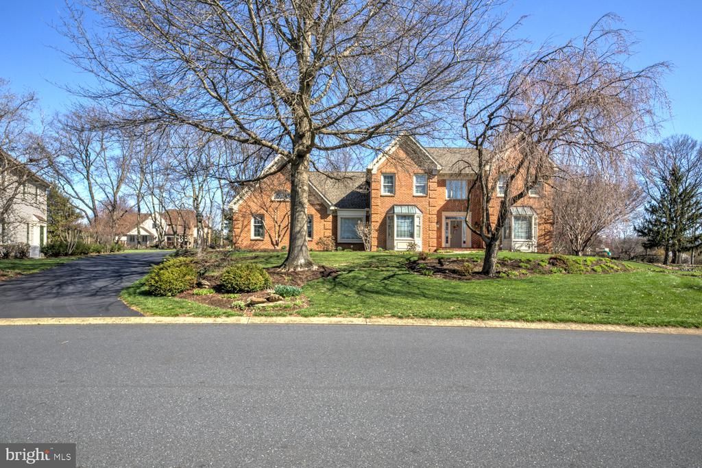 1021 STEEPLECHASE DRIVE, LANCASTER, PA 17601