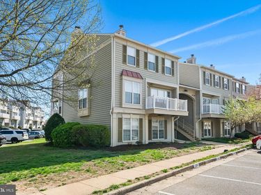 9247 CARDINAL FOREST LANE, Unit 202, LORTON, VA 22079