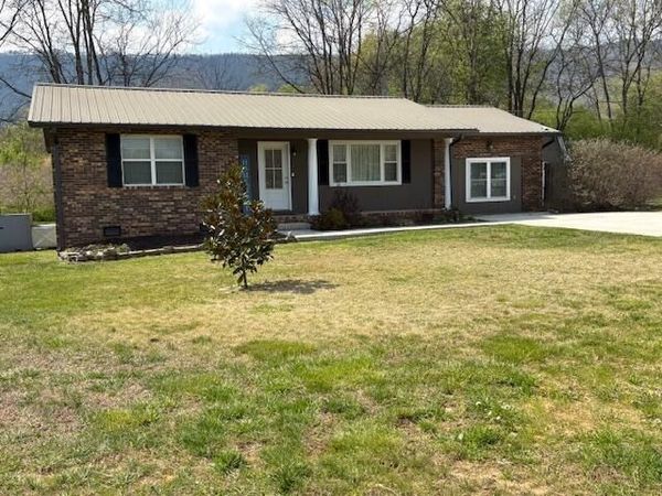 430 Kelly Street, Whitwell, TN 37397