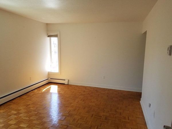524 Putnam Ave, Unit 12, Cambridge, MA 02139