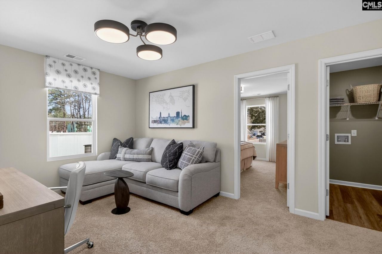 184 Kingfield Drive Photo 12