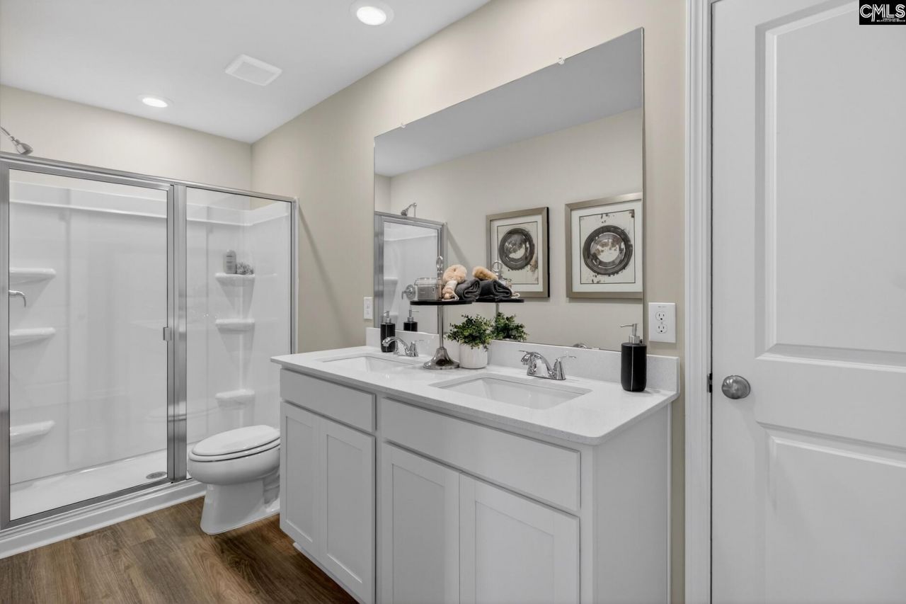 184 Kingfield Drive Photo 19