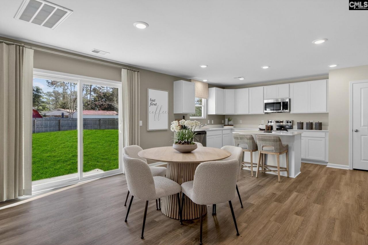 184 Kingfield Drive Photo 5