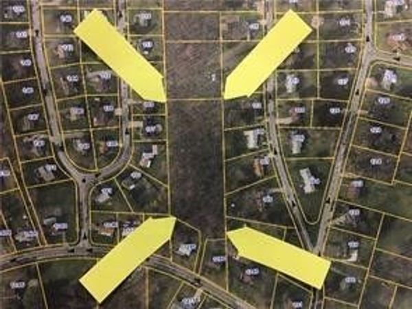 000 TUSCARAWAS ROAD, Beaver, PA 15009