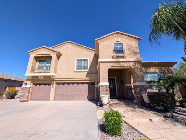 27321 N GIDIYUP Trail, Phoenix, AZ 85085