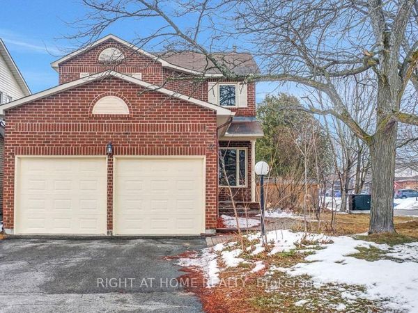 2 Chickasaw Crescent , Ottawa, ON K2M1M3