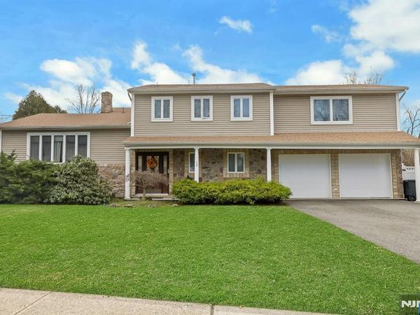 18 Harwood Place, WAYNE, NJ 07470