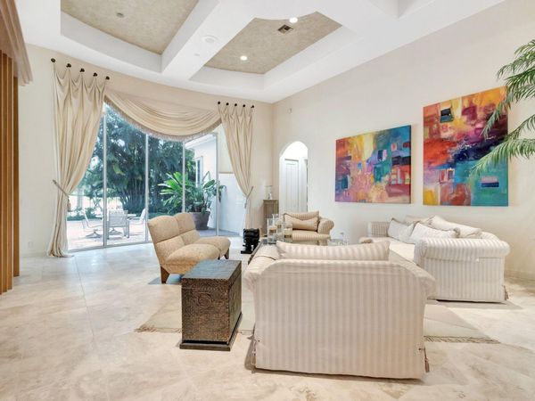 6802 Casa Grande Way, Delray Beach, FL 33446