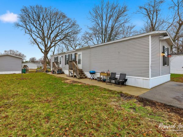 105 Lantern Drive , Gardner, IL 60424