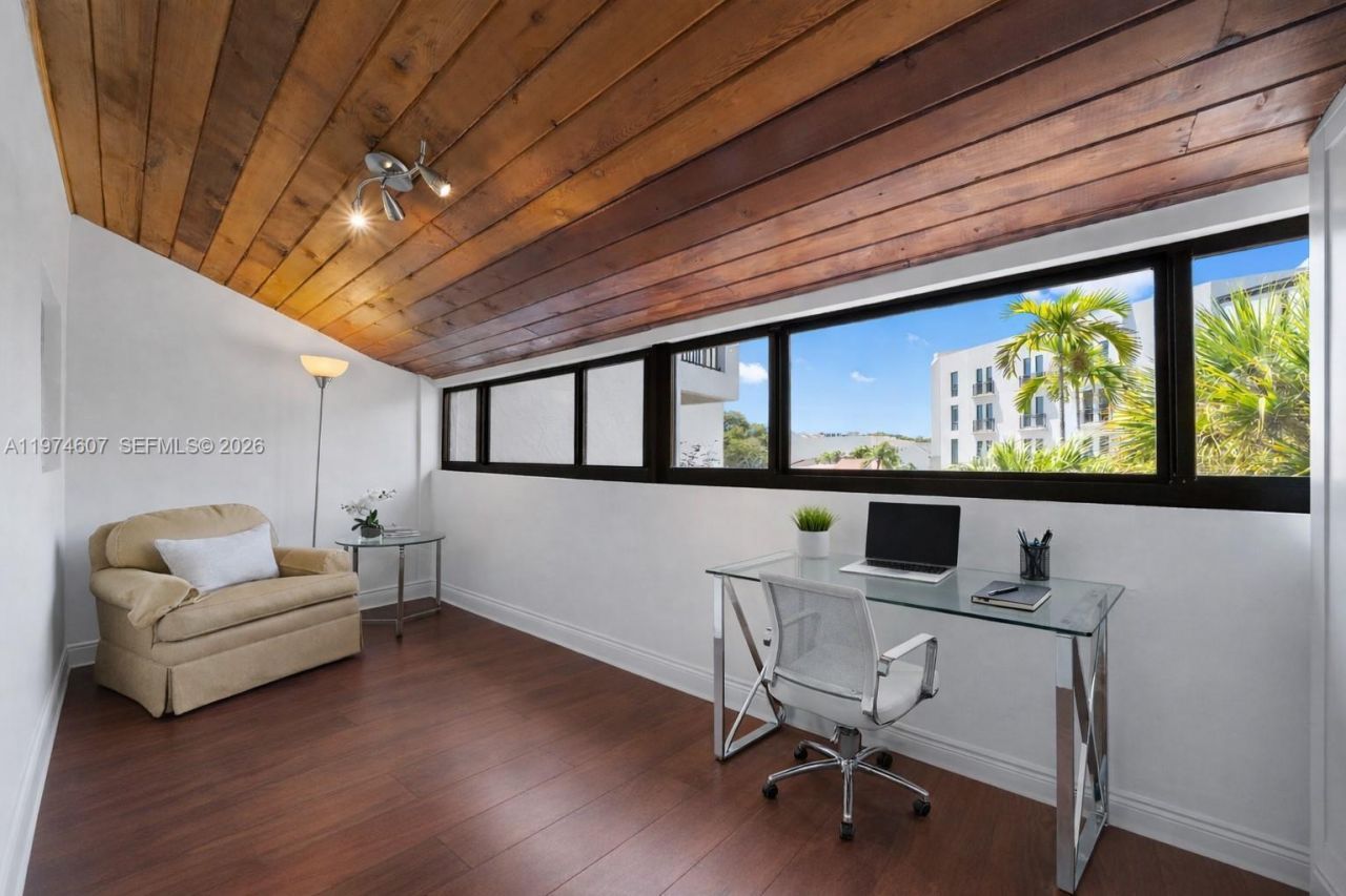 2600 Cardena St, Unit PH4, Coral Gables, FL 33134 Photo