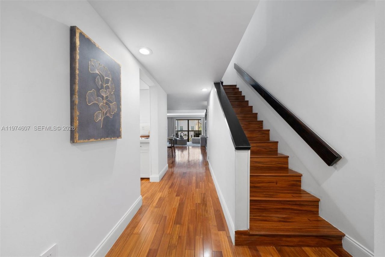 2600 Cardena St, Unit PH4, Coral Gables, FL 33134 Photo