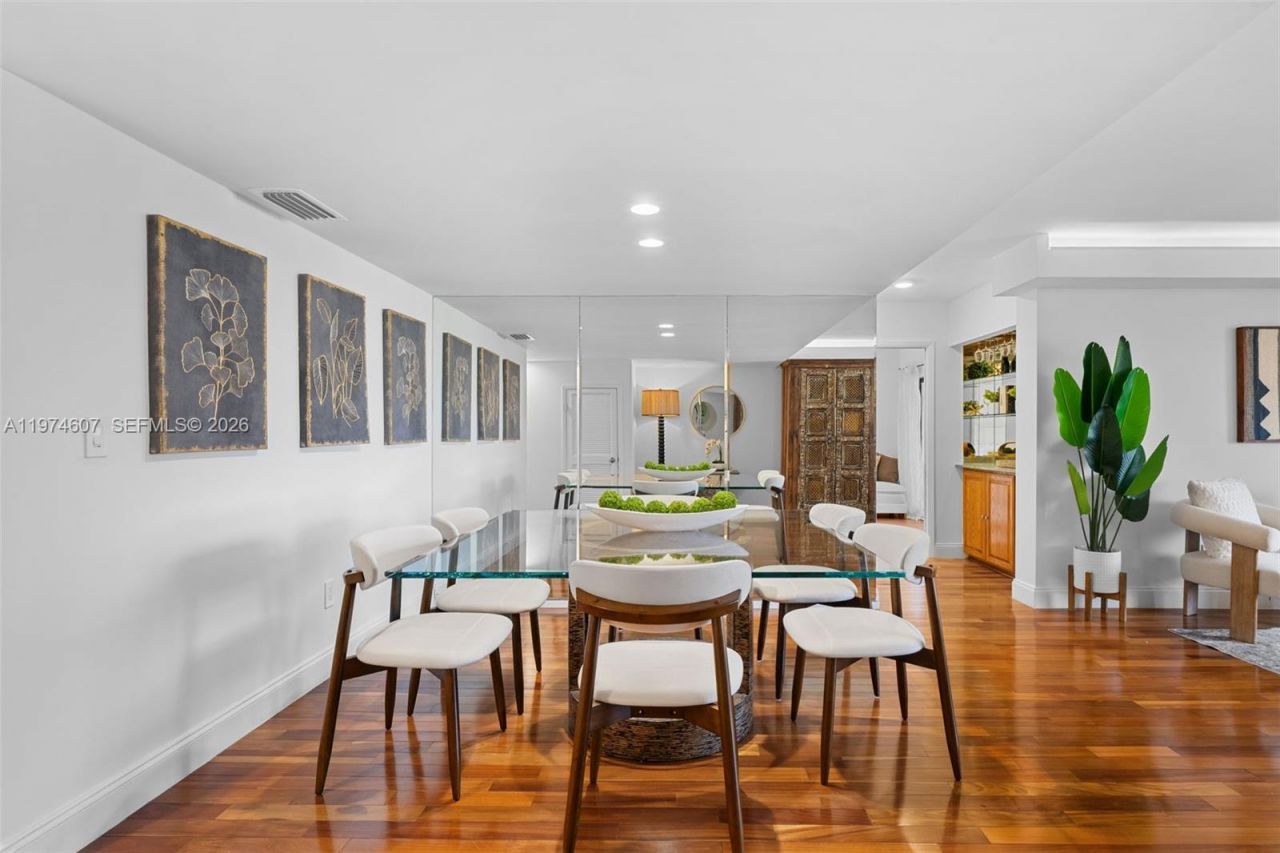 2600 Cardena St, Unit PH4, Coral Gables, FL 33134 Photo