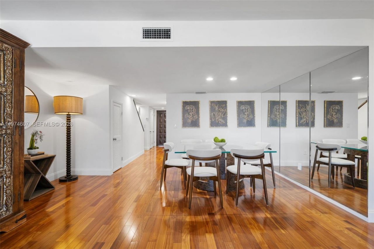 2600 Cardena St, Unit PH4, Coral Gables, FL 33134 Photo