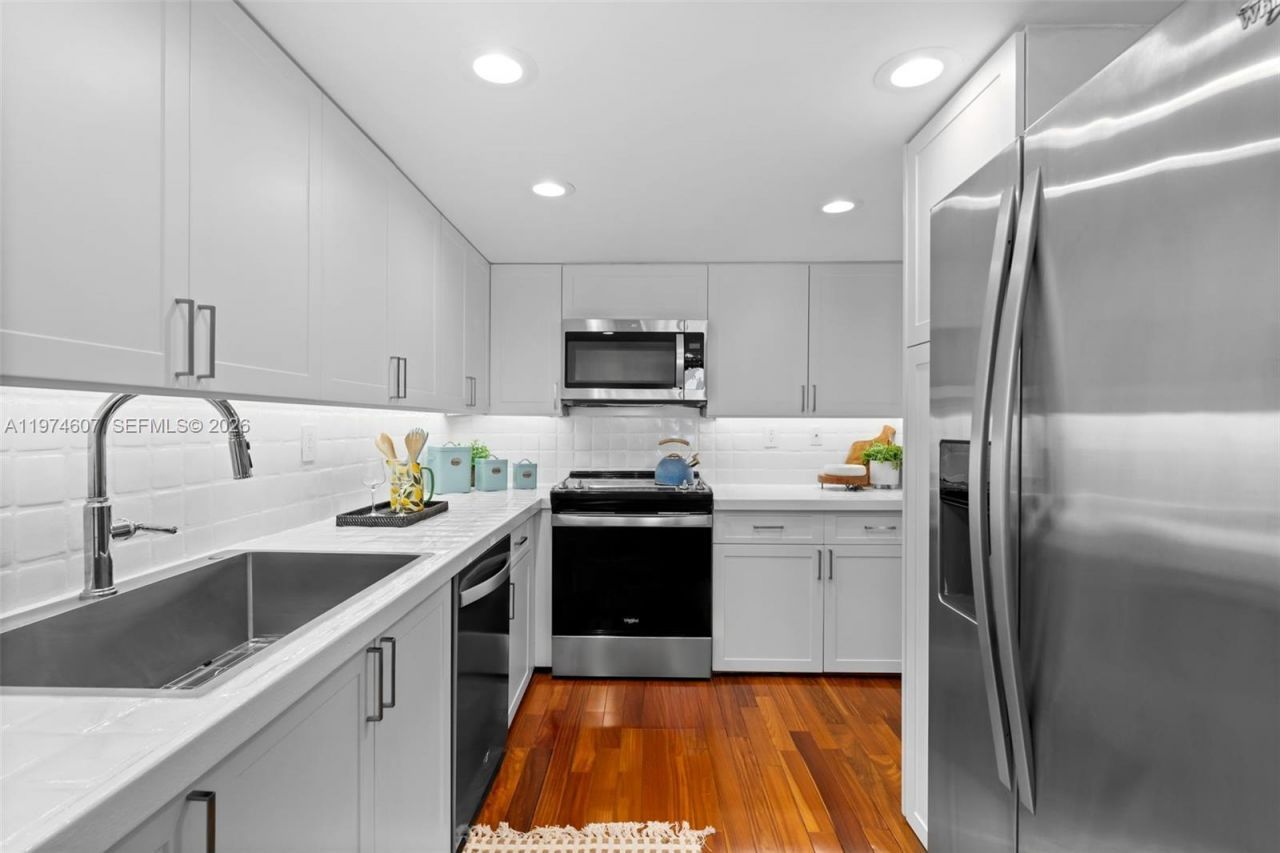 2600 Cardena St, Unit PH4, Coral Gables, FL 33134 Photo