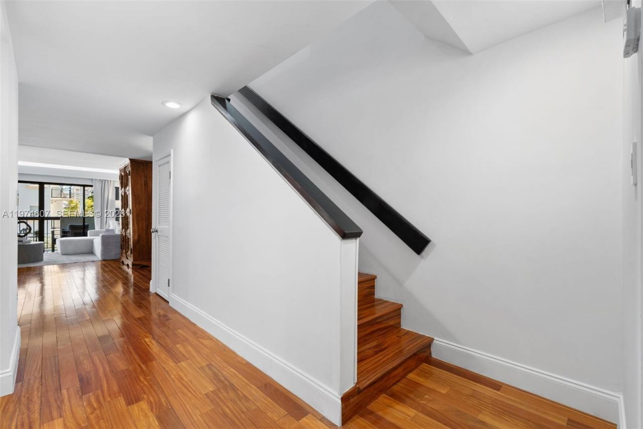 2600 Cardena St, Unit PH4, Coral Gables, FL 33134 Photo