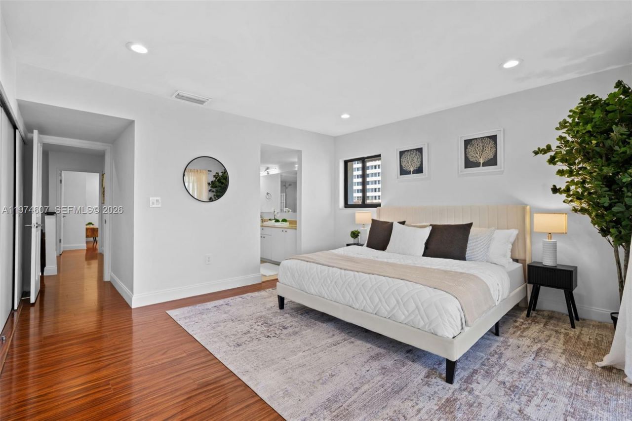 2600 Cardena St, Unit PH4, Coral Gables, FL 33134 Photo