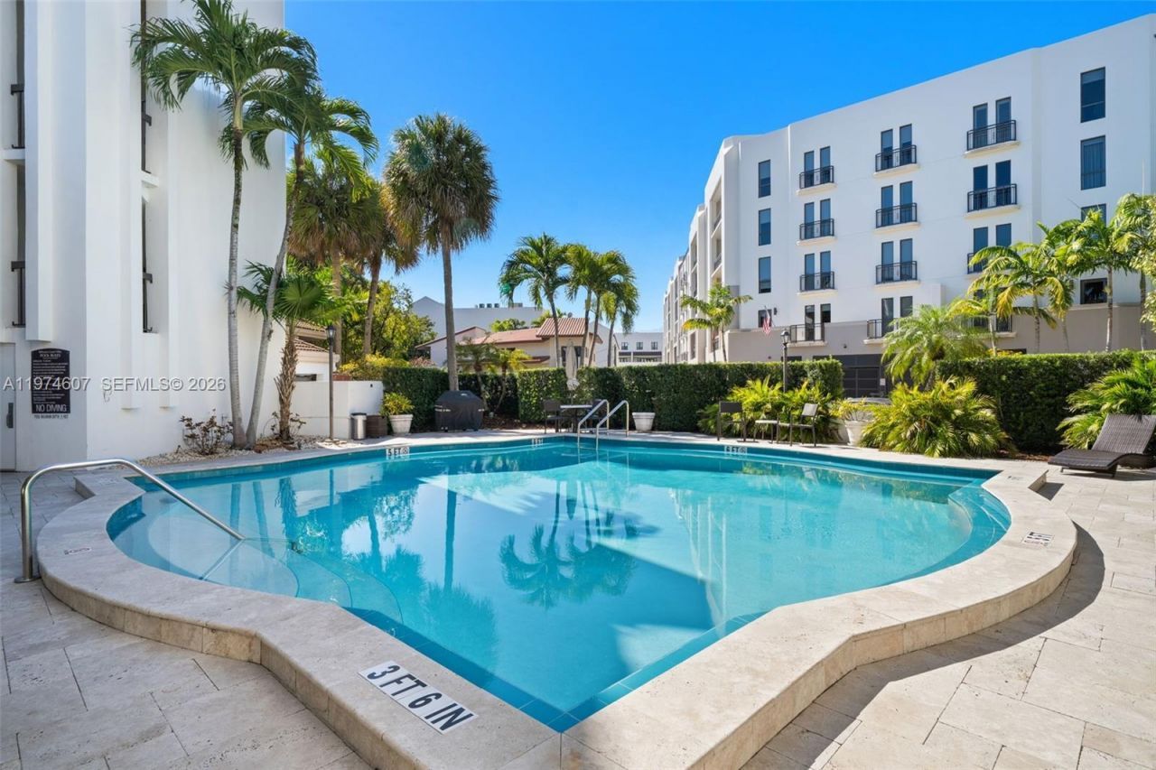 2600 Cardena St, Unit PH4, Coral Gables, FL 33134 Photo