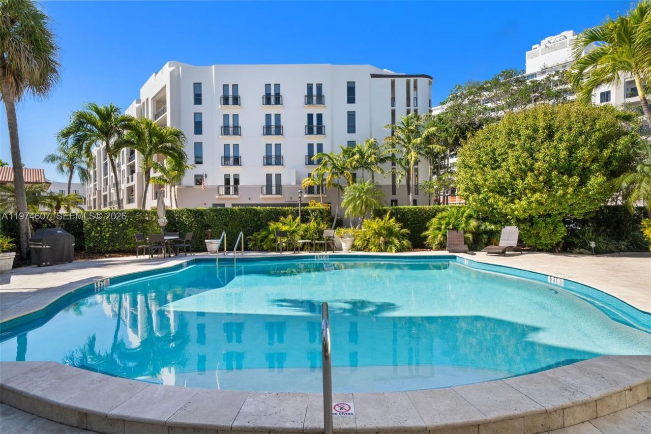 2600 Cardena St, Unit PH4, Coral Gables, FL 33134 Photo