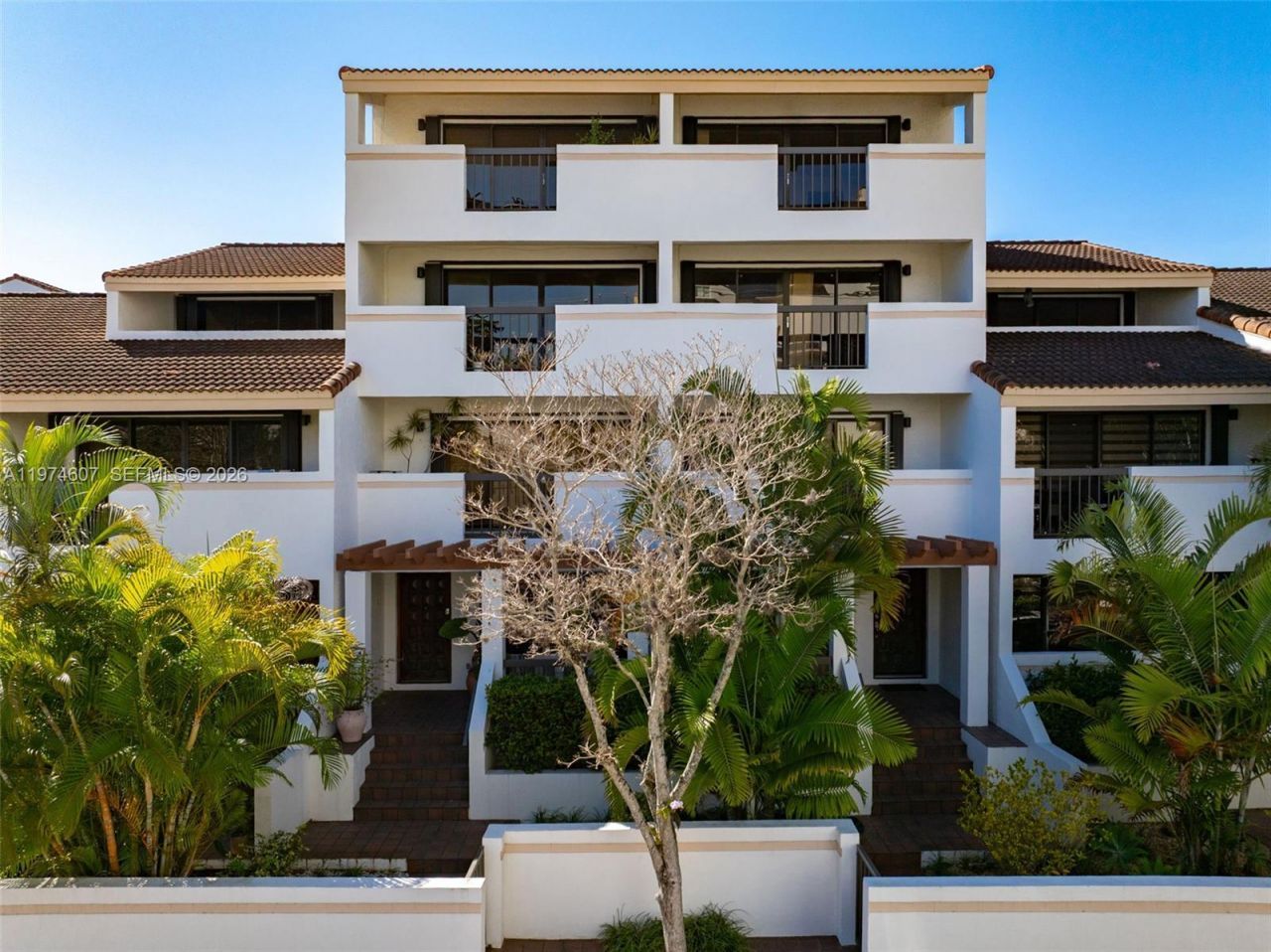 2600 Cardena St, Unit PH4, Coral Gables, FL 33134 Photo