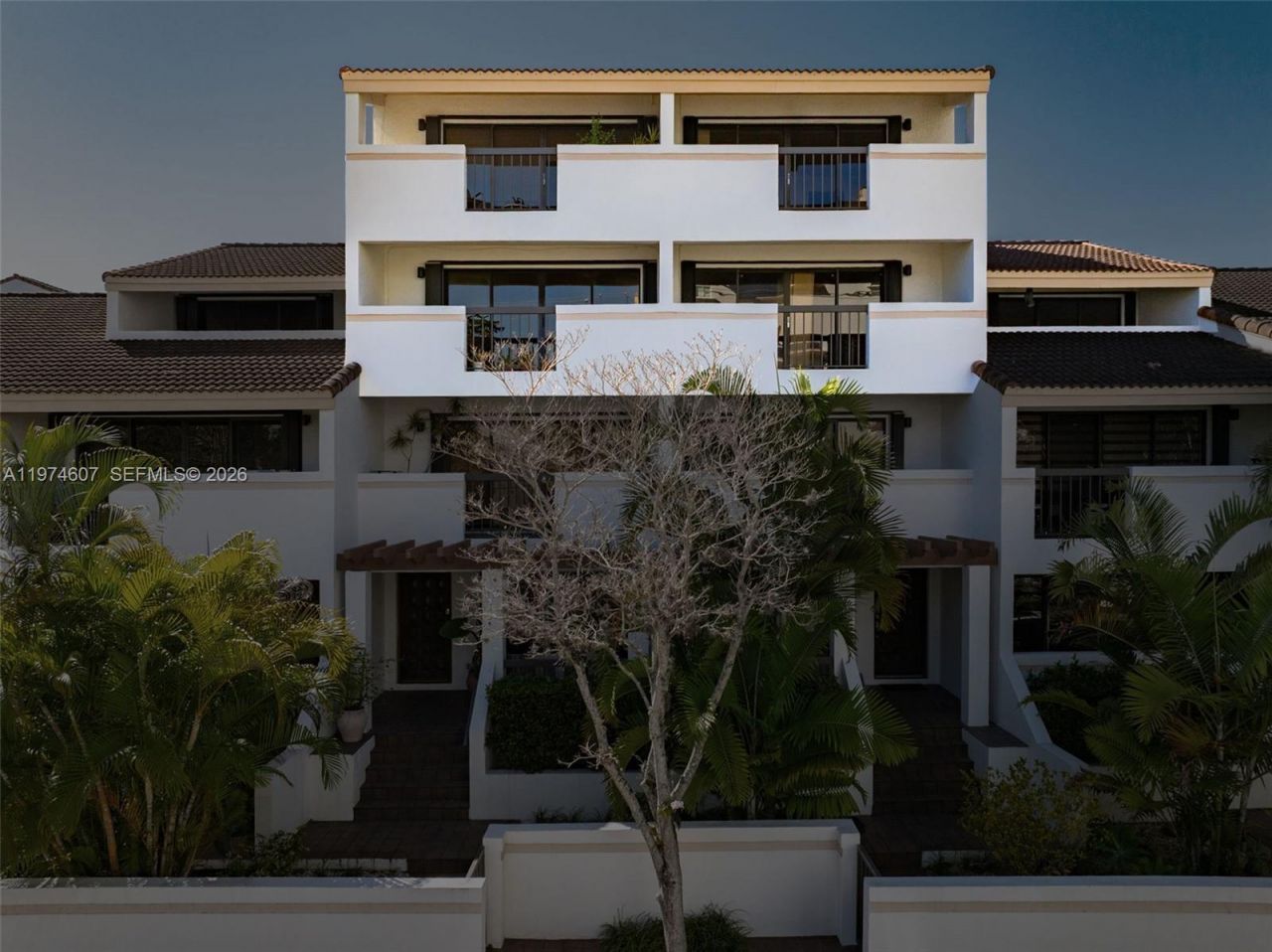 2600 Cardena St, Unit PH4, Coral Gables, FL 33134 Photo