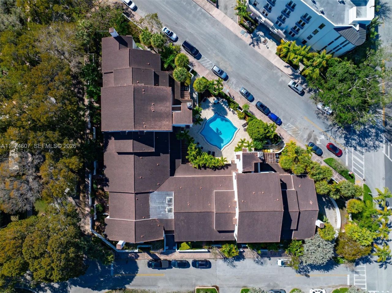 2600 Cardena St, Unit PH4, Coral Gables, FL 33134 Photo