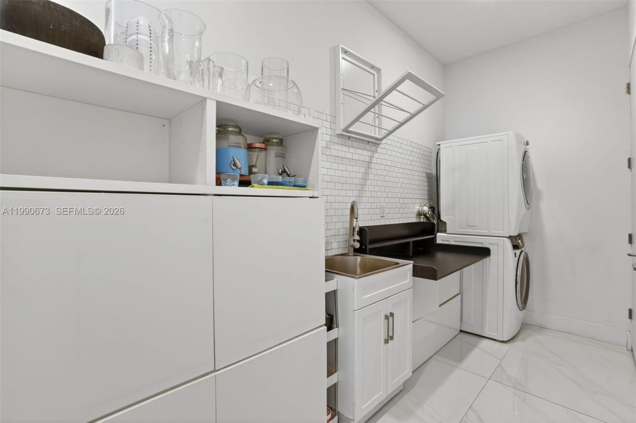 2675 S Bayshore Dr, Unit 402S, Miami, FL 33133 Photo