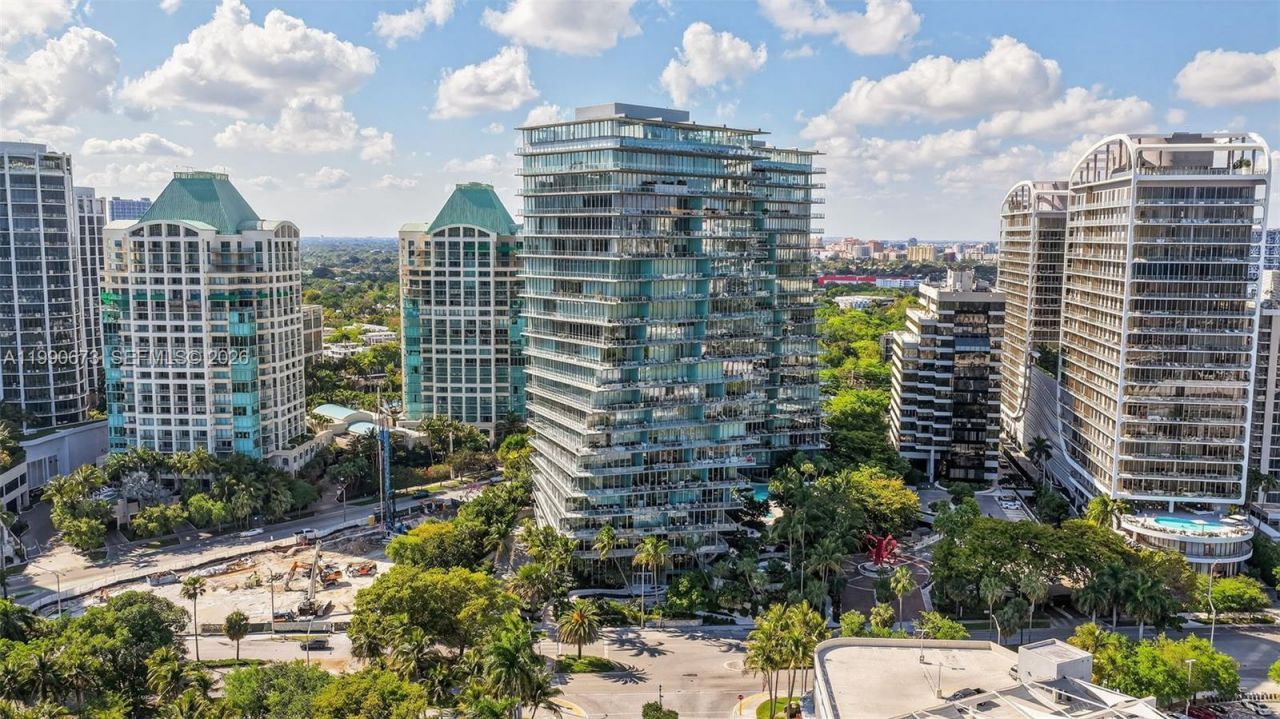2675 S Bayshore Dr, Unit 402S, Miami, FL 33133 Photo