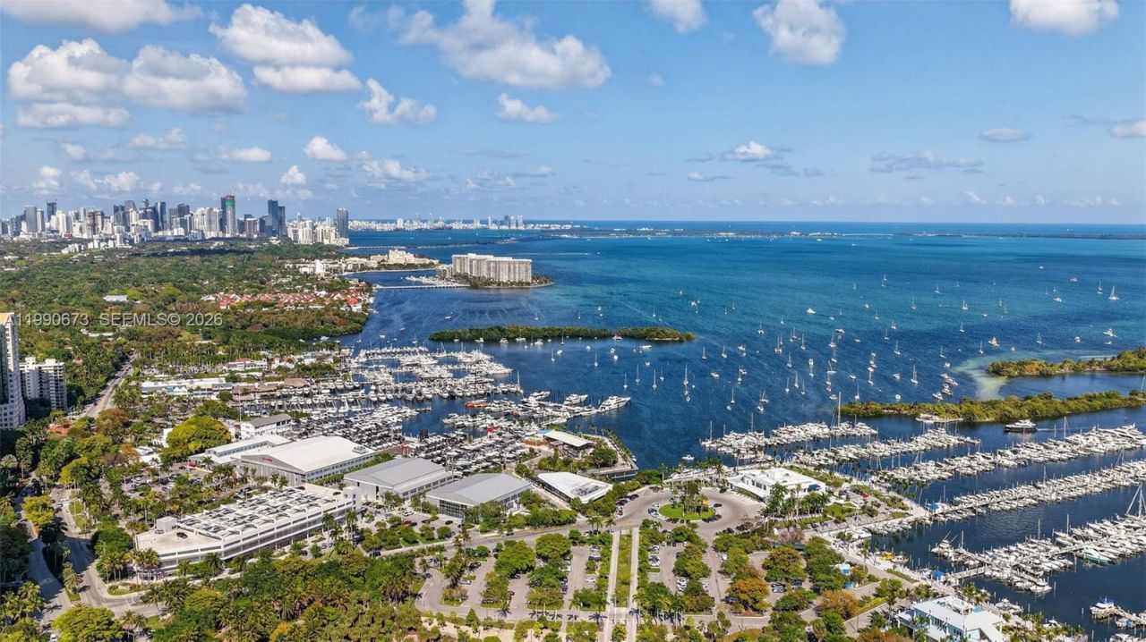 2675 S Bayshore Dr, Unit 402S, Miami, FL 33133 Photo