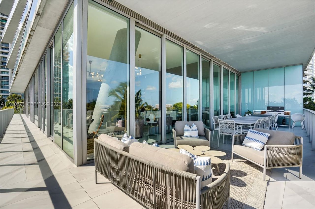 2675 S Bayshore Dr, Unit 402S, Miami, FL 33133 Photo