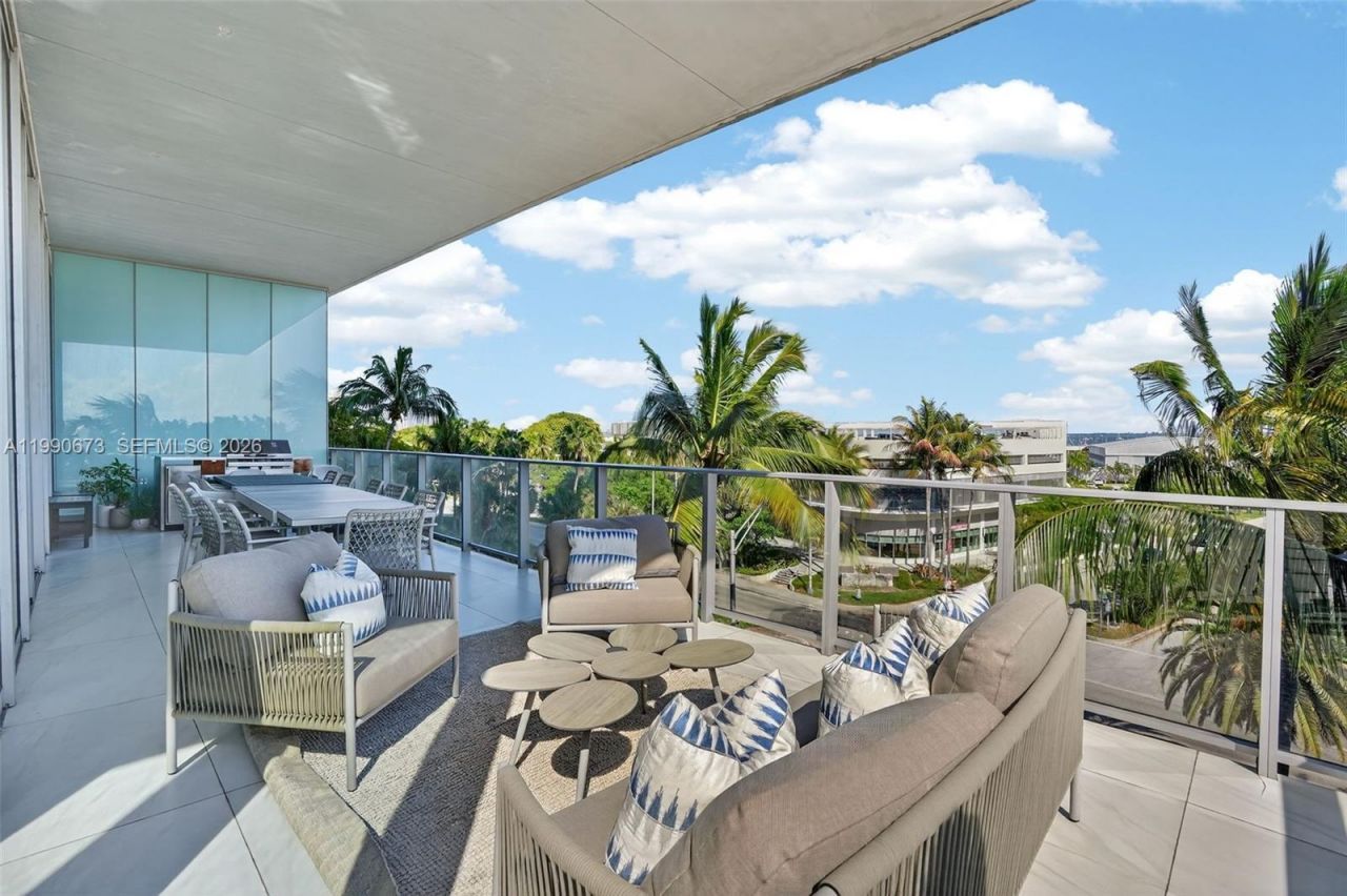 2675 S Bayshore Dr, Unit 402S, Miami, FL 33133 Photo