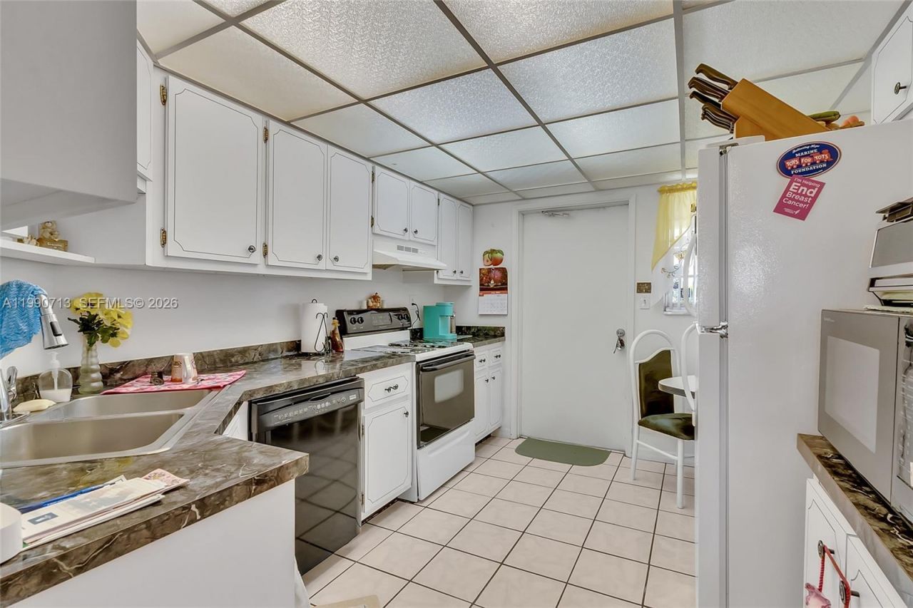 3535 Broken Woods Dr, Unit 302, Coral Springs, FL 33065 Photo