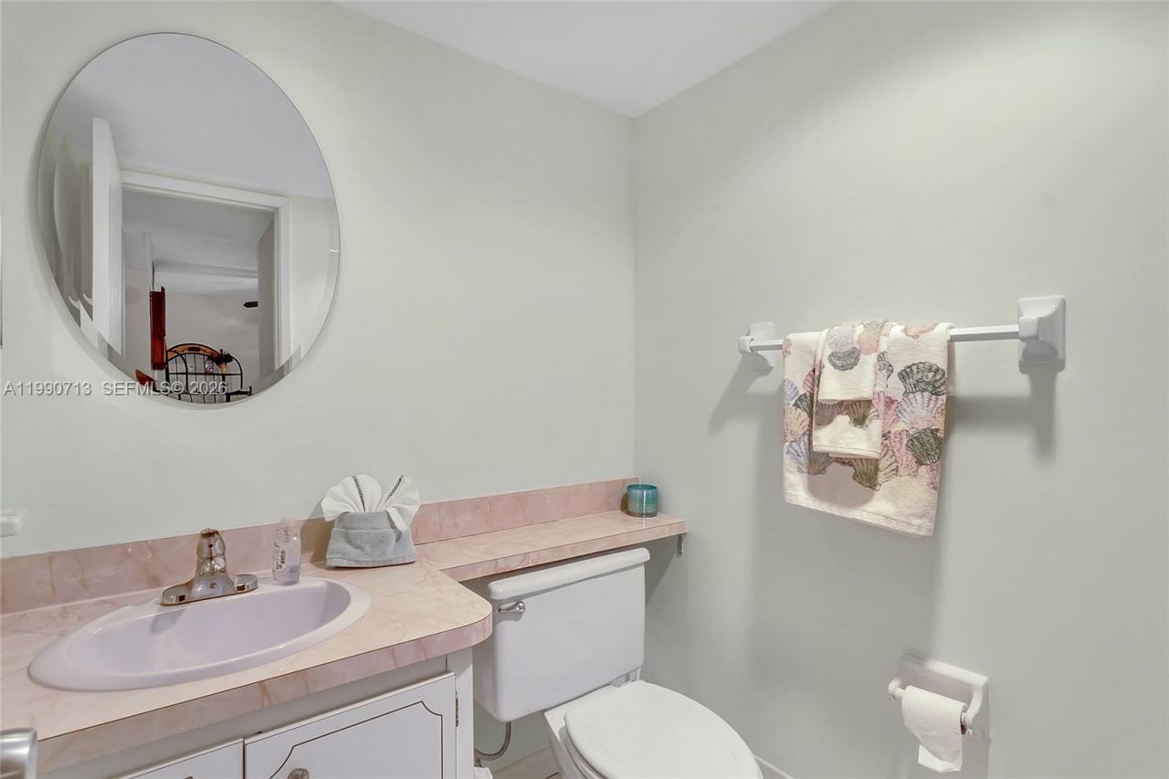 3535 Broken Woods Dr, Unit 302, Coral Springs, FL 33065 Photo
