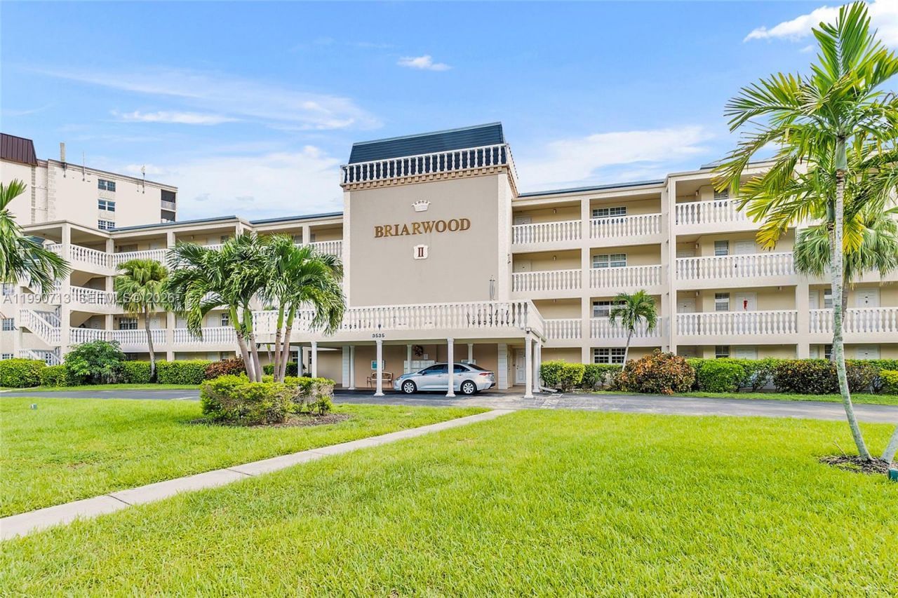 3535 Broken Woods Dr, Unit 302, Coral Springs, FL 33065 Photo