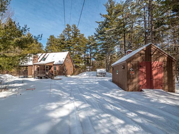 31 McGrew Drive, Tamworth, NH 03886