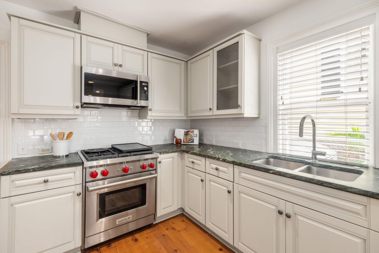 87 Tradd Street Photo 17