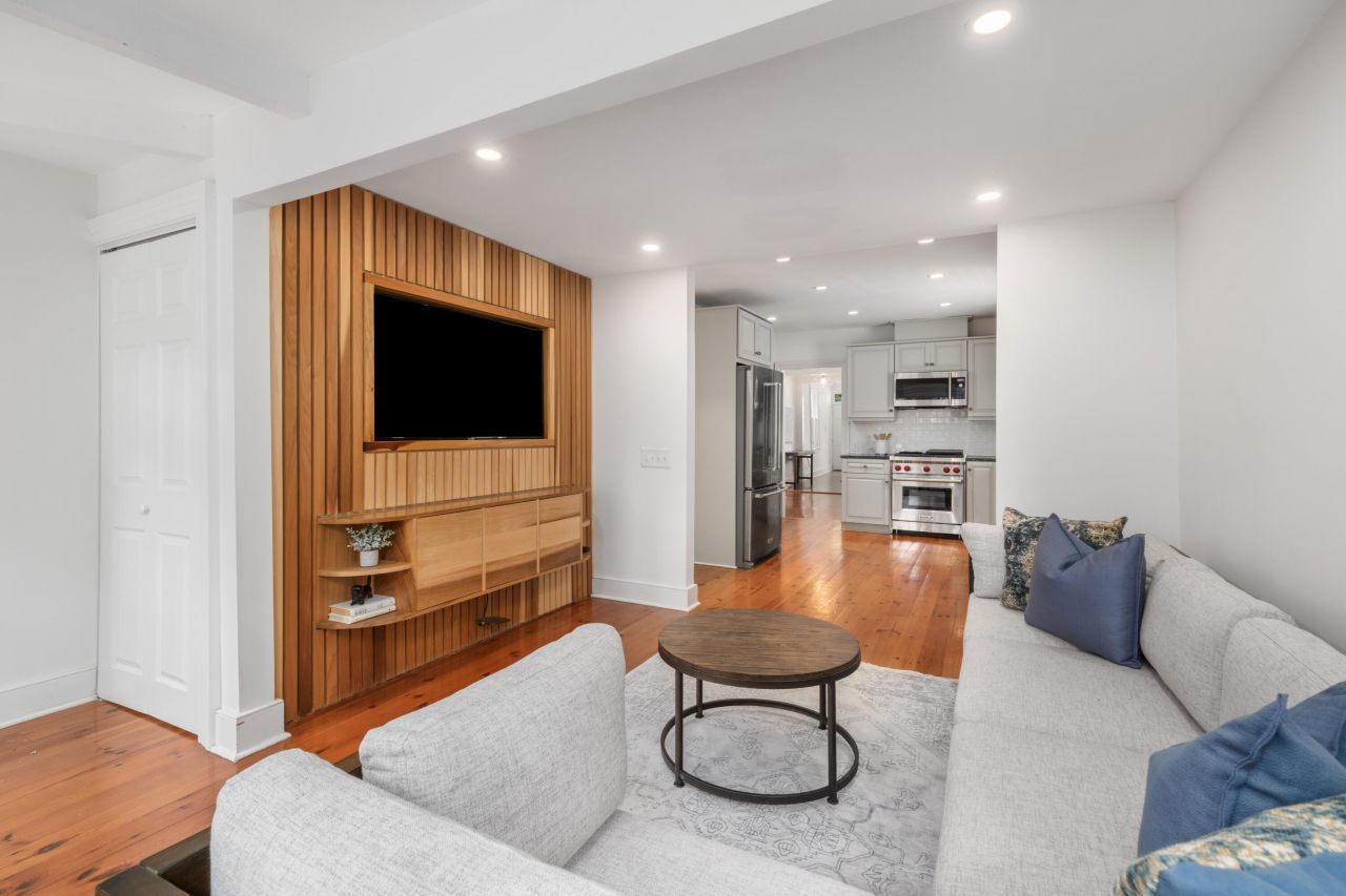 87 Tradd Street Photo 23