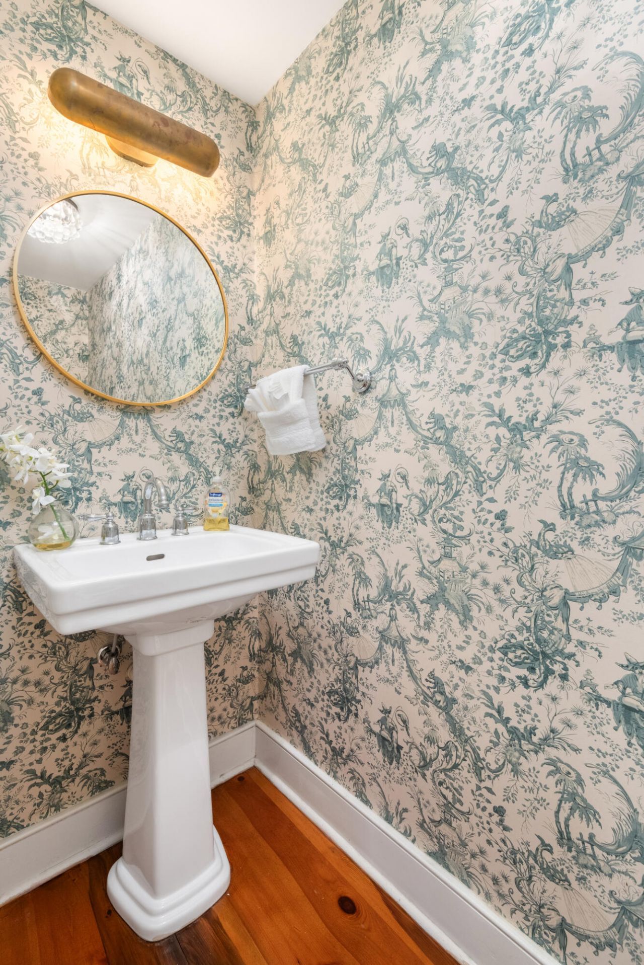 87 Tradd Street Photo 24