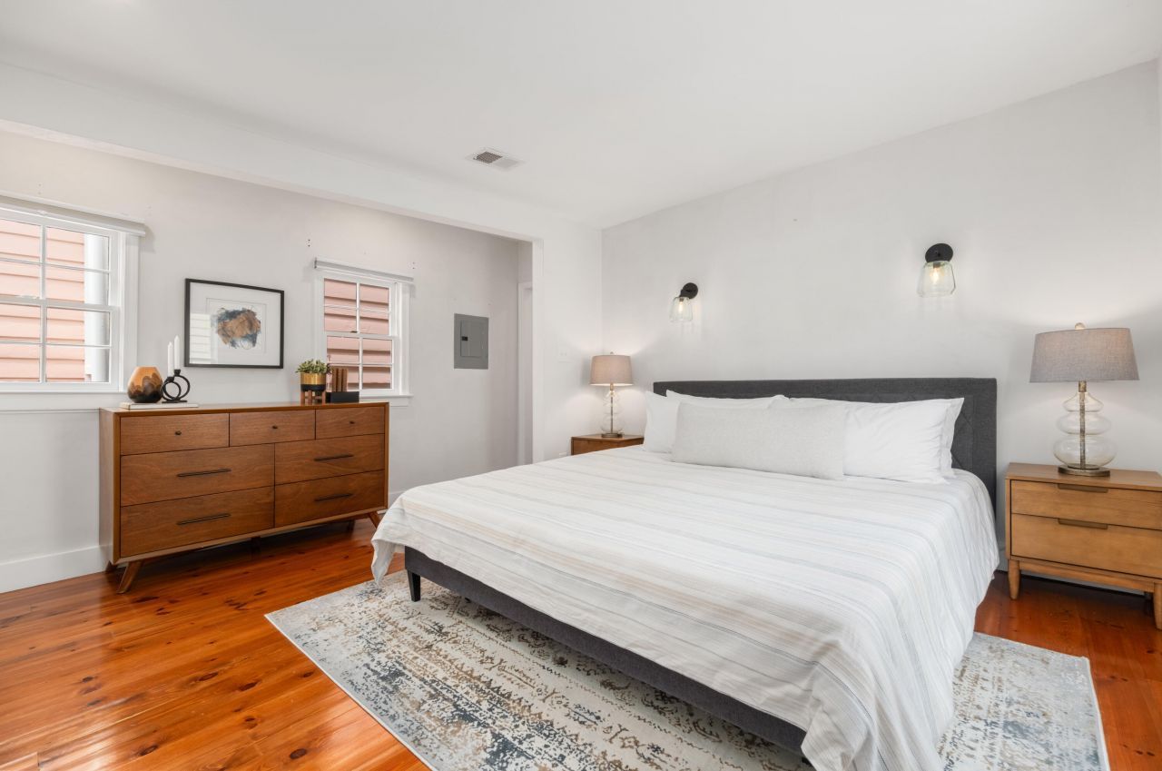 87 Tradd Street Photo 28