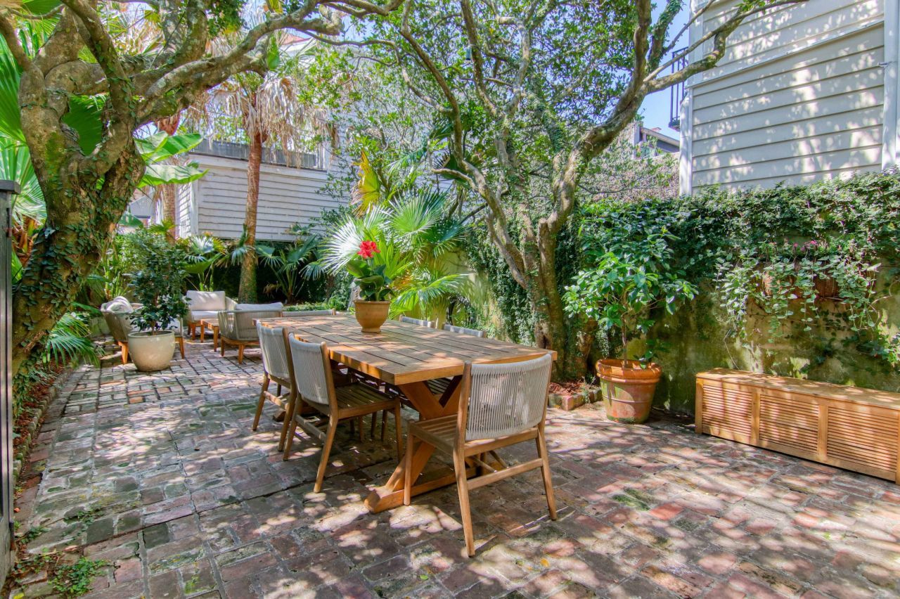 87 Tradd Street Photo 47