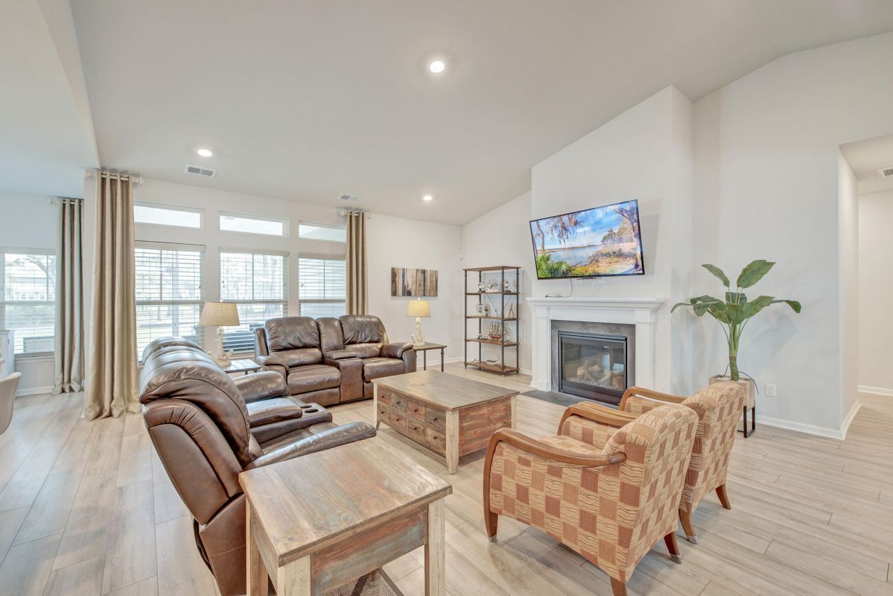 7054 Pumpkinseed Drive Photo 4