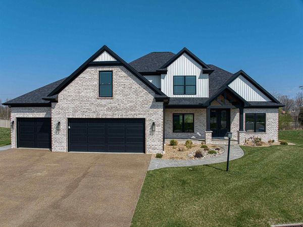 2086 Chadwick Drive, Newburgh, IN 47630