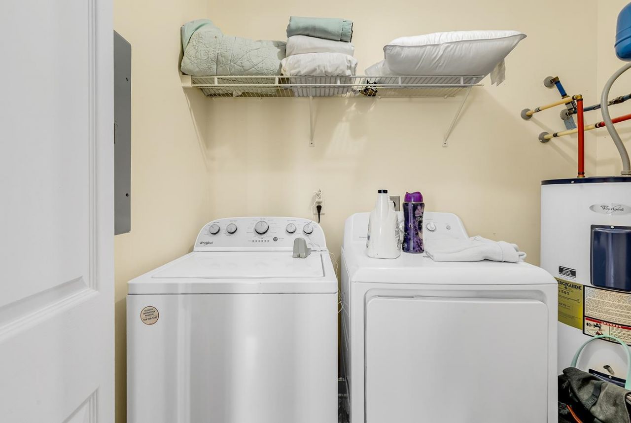 4385 Daphne Ln. Photo 11