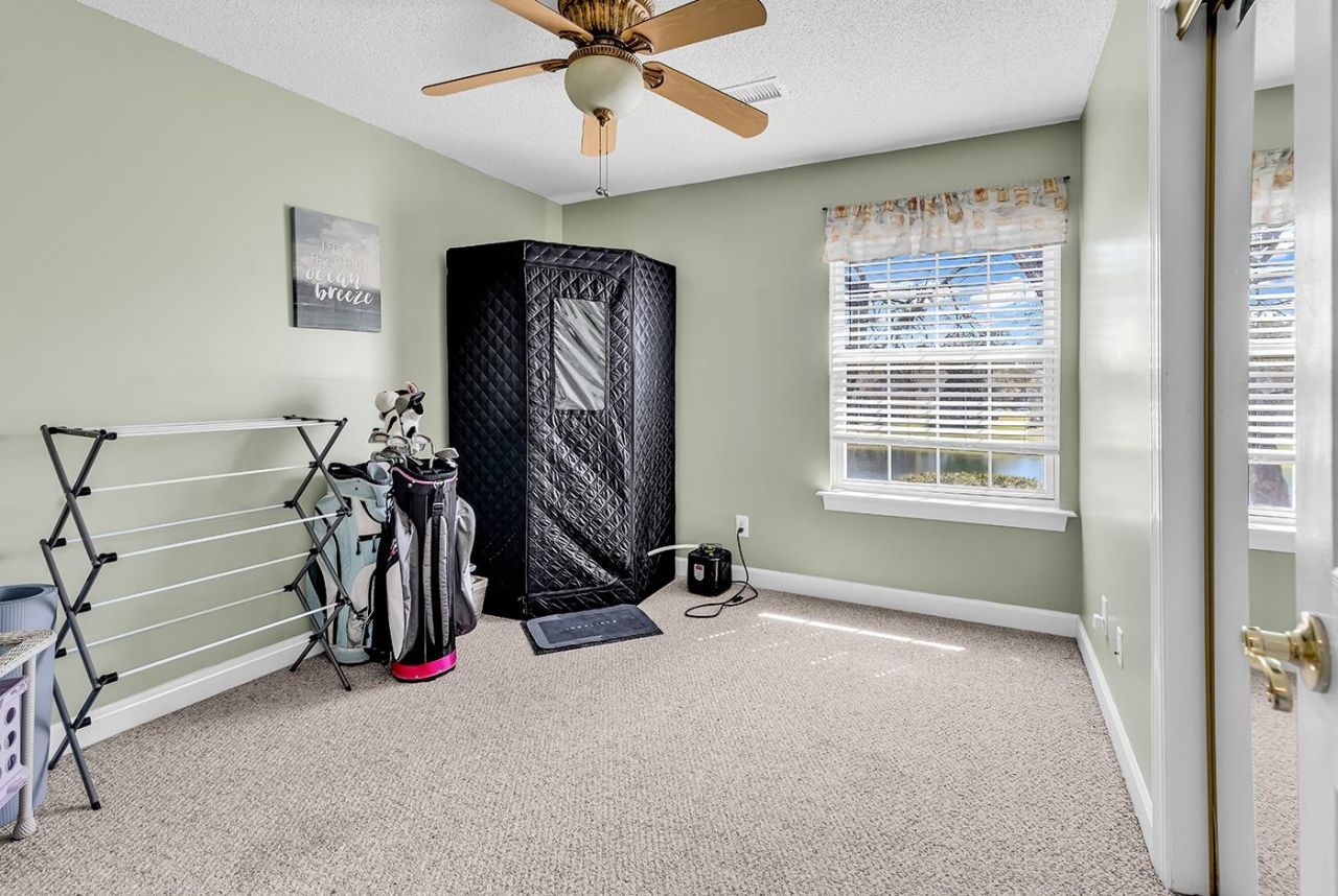 4385 Daphne Ln. Photo 15