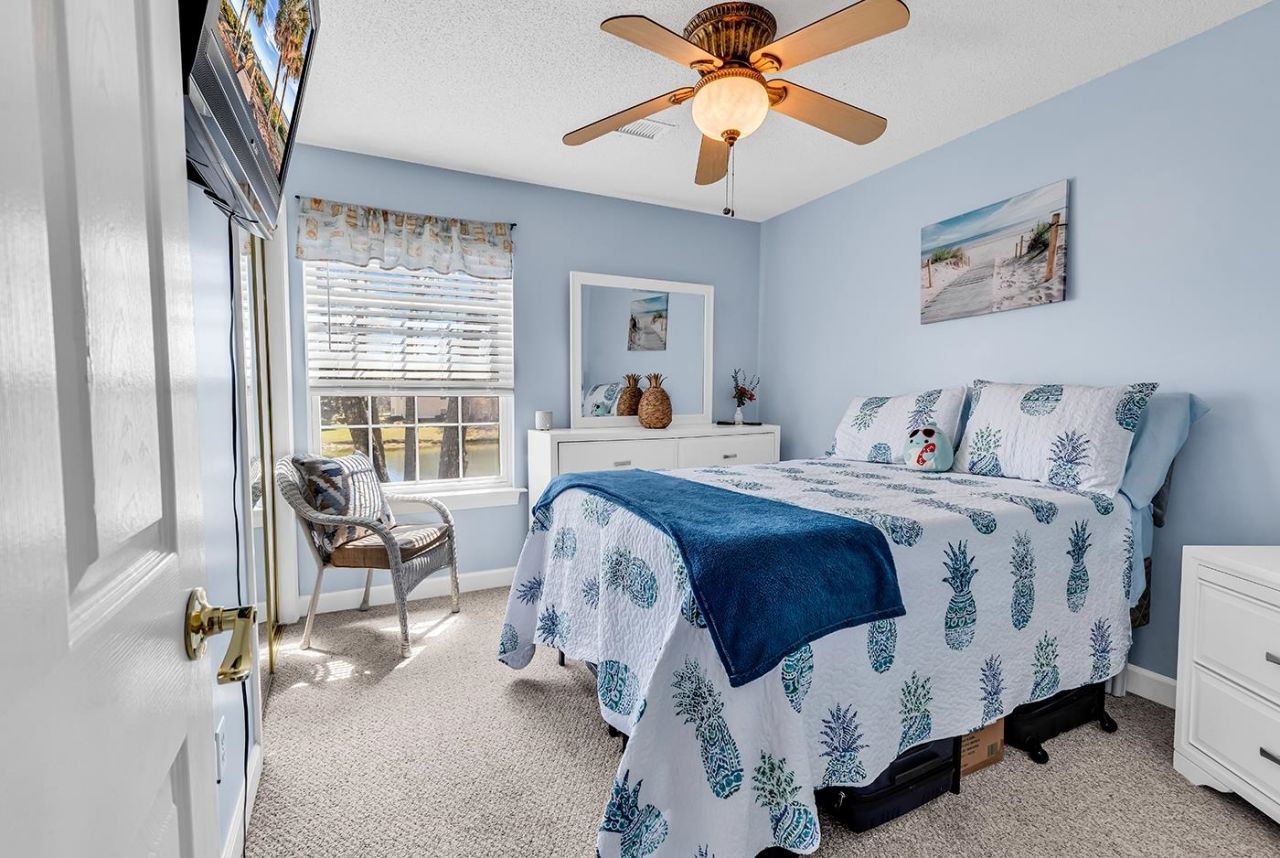 4385 Daphne Ln. Photo 16