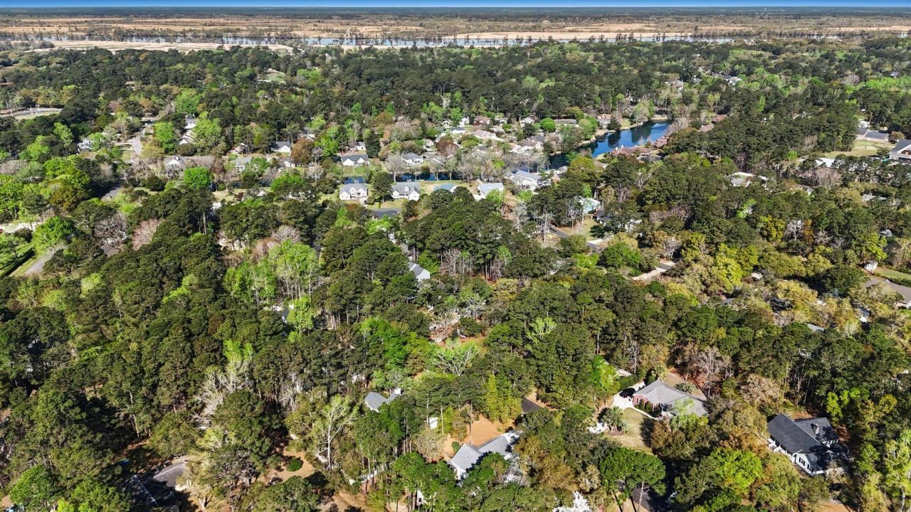 160 Riverbirch Ln. Photo 34