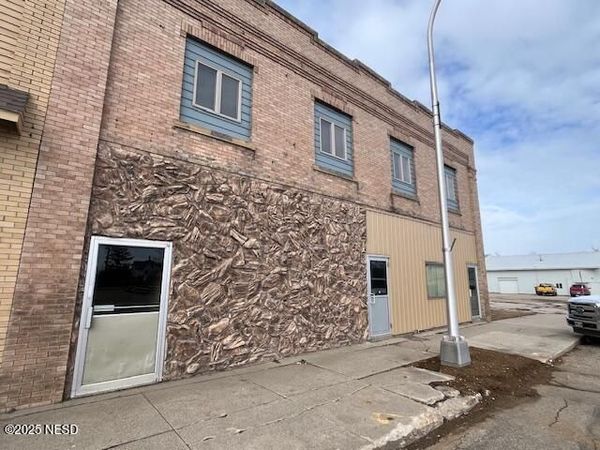 117 N MAIN STREET, Waubay, SD 57273