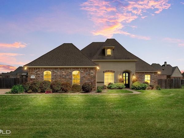 126 Lori Drive , Stonewall, LA 71078